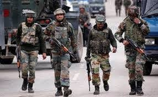 भारतीय सेना की जवाबी कार्रवाई में 3 पाकिस्तानी सैनिकों की मौत, चार चौकियां तबाह 