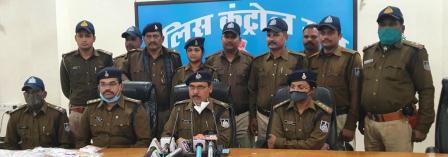 जबलपुर में चोरी की वारदातें करने वाले सगे भाई गिरफ्तार, लाखों रुपए के जेवर बरामद