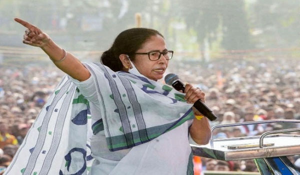 बंगाल: टीएमसी ने जारी किया नया चुनावी नारा- बंगाल को अपनी बेटी चाहिए
