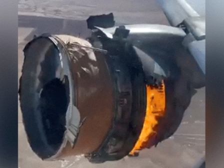 यूएसए : हवा में विमान के इंजिन में लगी आग, पाट्र्स टूटकर गिरते रहे, पायलट की जाबांजी से हुई सेफ लेंडिंग