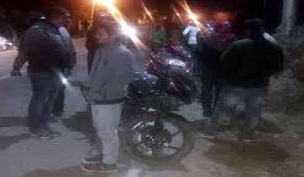 जबलपुर में जन्मदिन पार्टी से लौट रहा बाईक सवार युवक डिवाइडर से टकराया, मौत