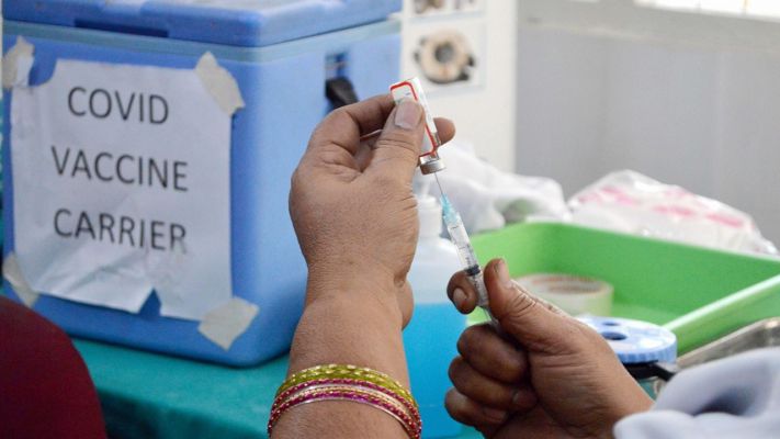 केंद्र सरकार ने कोरोना वैक्सीन के दाम किये तय, अब 250 रुपए में निजी हास्पिटल में लगवाया जा सकेगा