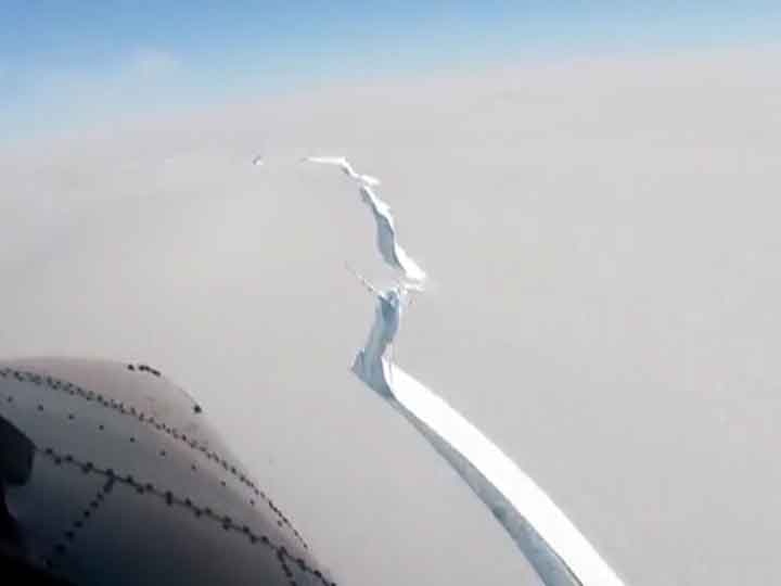 खतरा : अंटार्कटिका में टूटा विशाल हिमखंड, आकार में मुंबई से दोगुना 