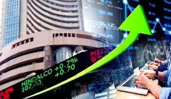 शेयर मार्केट: सेंसेक्स 750 अंक उछला, जीडीपी के सकारात्मक आंकड़ों से निवेशक उत्साहित