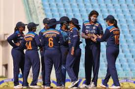 भारतीय महिलाा टीम ने दफ्रीका को नौ विकेट से रौंदा, मंधाना-पूनम की फिफ्टी, झूलन की घातक गेंदबाजी
