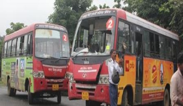 जबलपुर में मेट्रो बस ने बाईक सवार तीन नाबालिगों को कुचला, एक की मौत, दो घायल
