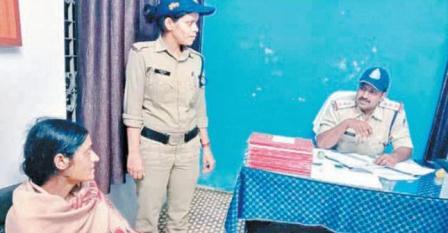 जबलपुर में डायल 100 के चालक की पत्नी ने तिलवारा पुल से लगाई छलांग
