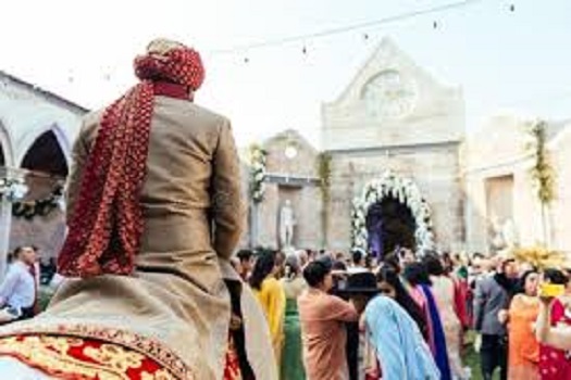 देश में बेकाबू कोरोना की दूसरी लहर का कारण शादियों की भीड़भाड़, इस साल के शुभ मुहूर्त पर पड़ सकता है असर