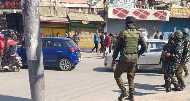 श्रीनगर के लावापोरा में सीआरपीएफ की टीम पर आतंकी हमला, 1 जवान शहीद