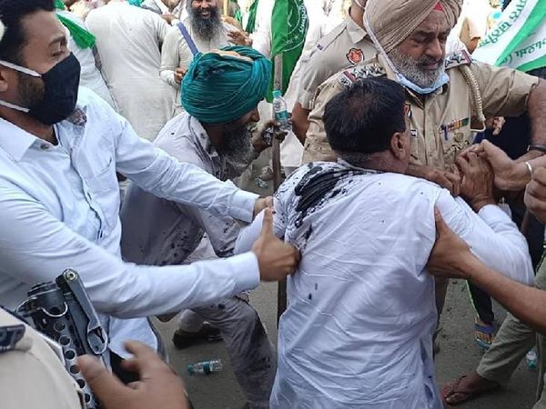 पंजाब में किसानों ने बीजेपी एमएलए को दौड़ा-दौड़ाकर पीटा, कपड़े फाड़े, कृषि कानून के समर्थन में प्रेस कॉन्फ्रेंस कर रहे थे