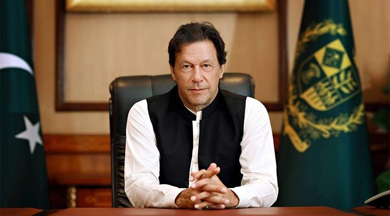 पाकिस्तान : इमरान खान ने किया बड़ा बदलाव, हफीज शेख को हटाकर हम्माद अजहर को बनाया नया वित्त मंत्री