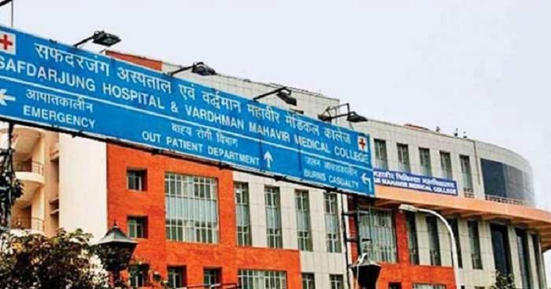 दिल्ली के सफदरगंज अस्पताल के आईसीयू में लगी आग, बचाये गये 50 से ज्यादा मरीज