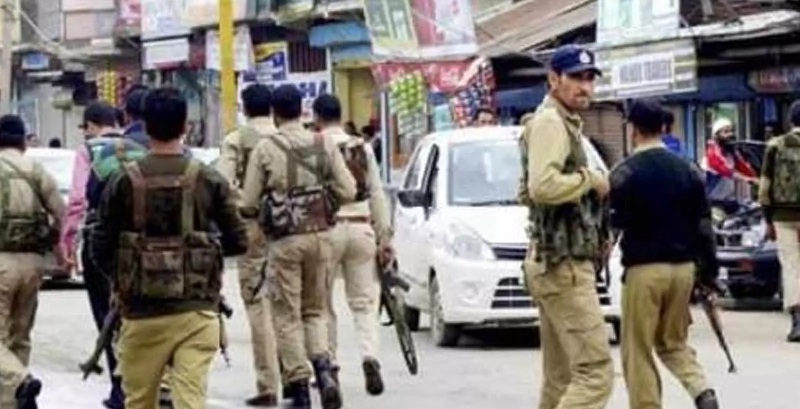 श्रीनगर में भाजपा नेता के घर पर हुआ आतंकी हमला, फायरिंग में एक सुरक्षाकर्मी शहीद