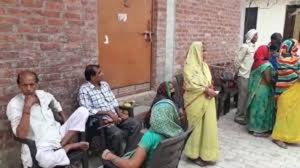 एमपी के जबलपुर में पत्नी का फोन आते ही फांसी के फंदे पर झूल गया युवक