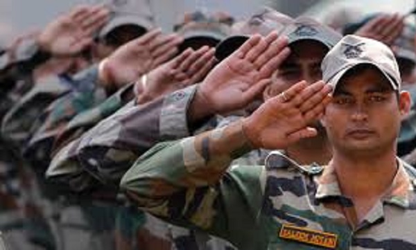 भारतीय सेना में की जाएगी 1 लाख सैनिकों की कटौती, संसदीय समिति की रिपोर्ट