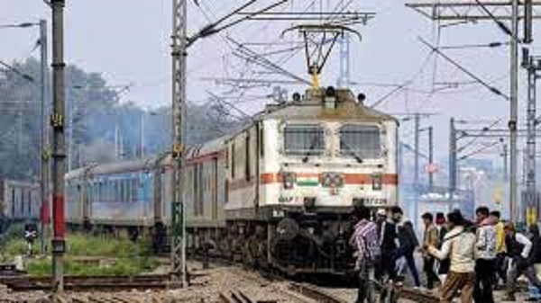 रेलवे बोर्ड चेयरमैन कोरोना के बढ़ते मामलों से चिंतित, सभी जीएम को लिखा पत्र लिखकर कहा- तत्काल करें कार्रवाई