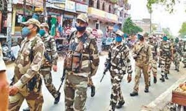 इलेक्शन कमीशन ने गृह मंत्रालय को तत्काल सुरक्षा बलों की 71 और कंपनियां बंगाल भेजने का निर्देश दिया