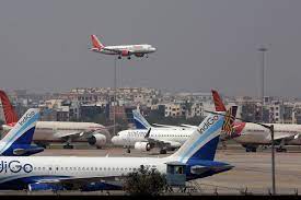 केन्द्र सरकार का निर्देश, 31 मई तक घरेलू उड़ानों का किराया नहीं बढ़ाएंंगी एयरलाइंस
