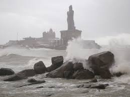 बॉम्बे हाई तेल क्षेत्र के पास चक्रवाती तूफान से समुद्र में बहा बजरा, 273 लोग थे सवार, बचाव कार्य जारी