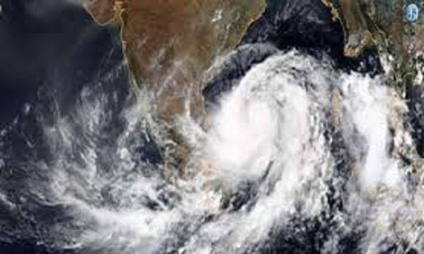आईएमडी की चेतावनी: 24 घंटे में गंभीर चक्रवाती तूफान बन सकता है यास, ओडिशा और पश्चिम बंगाल में अलर्ट