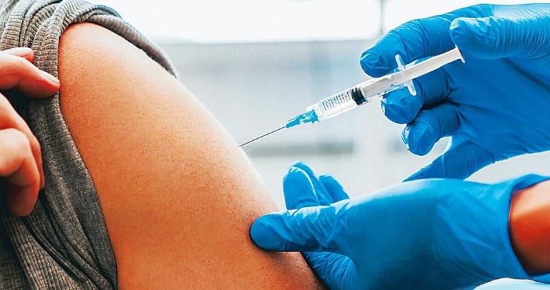 अमेरिकी यूनिवर्सिटी के छात्रों के लिए वैक्सीनेशन की गाइडलाइन जारी, कोवैक्सीन लेने वालों को दुबारा लगवाना होगा टीका