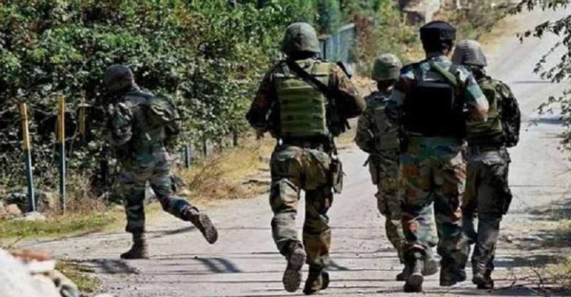 जम्मू-कश्मीर के सोपोर में सुरक्षाबलों की टीम पर हुये आतंकी हमले में तीन पुलिसकर्मी शहीद