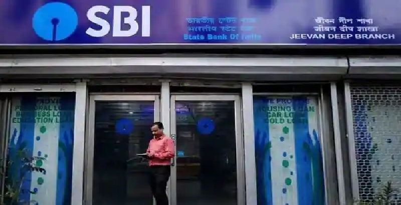 कोरोना के इलाज के लिए SBI दे रहा है 5 लाख रुपये तक का लोन, जाने पूरी प्रक्रिया