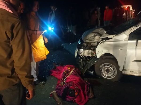 एमपी: ट्रक को ओवरटेक करने के चक्कर में कार से भिड़े, पति-पत्नी और 4 साल के बेटे समेत चारों की मौत