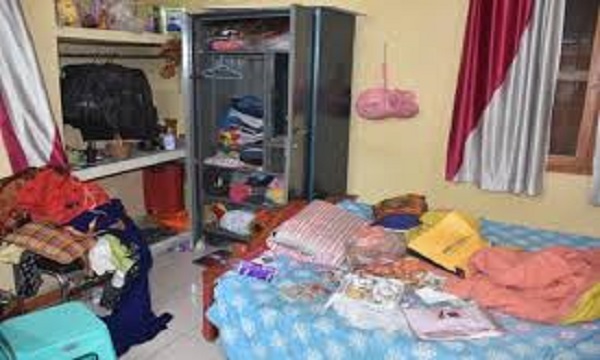 एमपी के जबलपुर में डीईओ आफिस के योजना अधिकारी के घर लाखों रुपए की चोरी