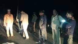 जबलपुर में हथियारबंद बदमाशों ने मचाया कोहराम, बयान बदलने किया प्राणघातक हमला, गाड़ी में तोडफ़ोड़
