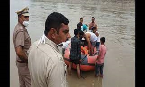हरियाणा के यमुनानगर में बड़ा हादसा, यमुना नहर में नहाते समय 4 में से तीन युवक डूबे, एक की लाश मिली, दो की तलाश जारी