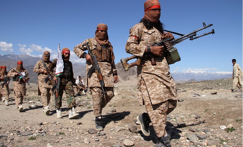 तालिबान ने किया अफगानिस्तान के कई और जिलों पर कब्जा, 1000 अफगान सैनिक ताजिकिस्तान भागे