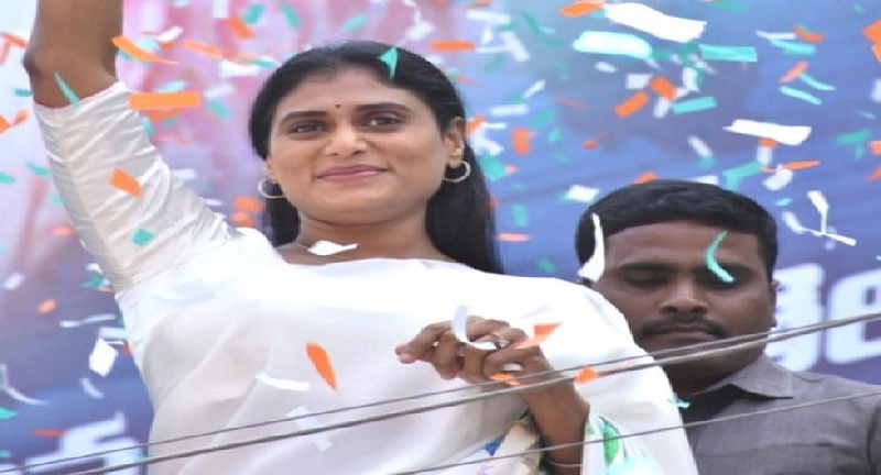 आंध्र प्रदेश के सीएम जगन मोहन रेड्डी की बहन शर्मिला ने तेलंगाना में किया नई पार्टी का गठन