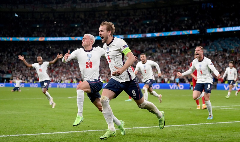 EURO CUP 2020: डेनमार्क को हराकर फाइनल में पहुंचा इंग्लैंड