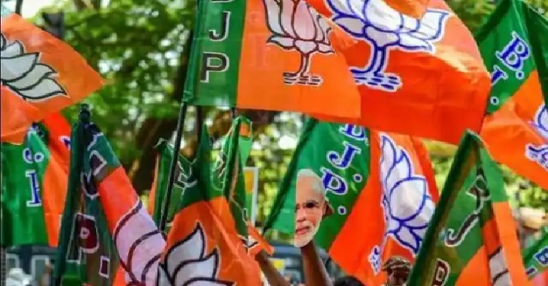 दिल्ली नगर निगम चेयरमैन पद के चुनाव में पार्टी प्रत्याशी के खिलाफ वोट डालने वाले दो भाजपा पार्षद निष्कासित