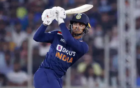 भारत का दूसरा विकेट गिरा, बर्थडे बॉय ईशान ने डेब्यू मैच में 42 बॉल पर 59 रन बनाकर आउट, धवन के 6000 रन पूरे