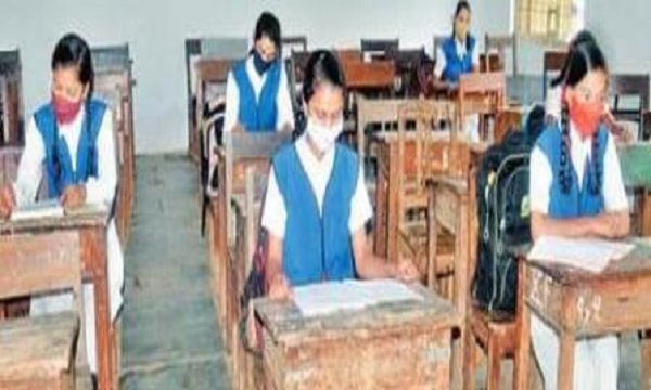 जबलपुर के स्कूलों में आज न के बराबर ही पहुंचे छात्र-छात्राएं