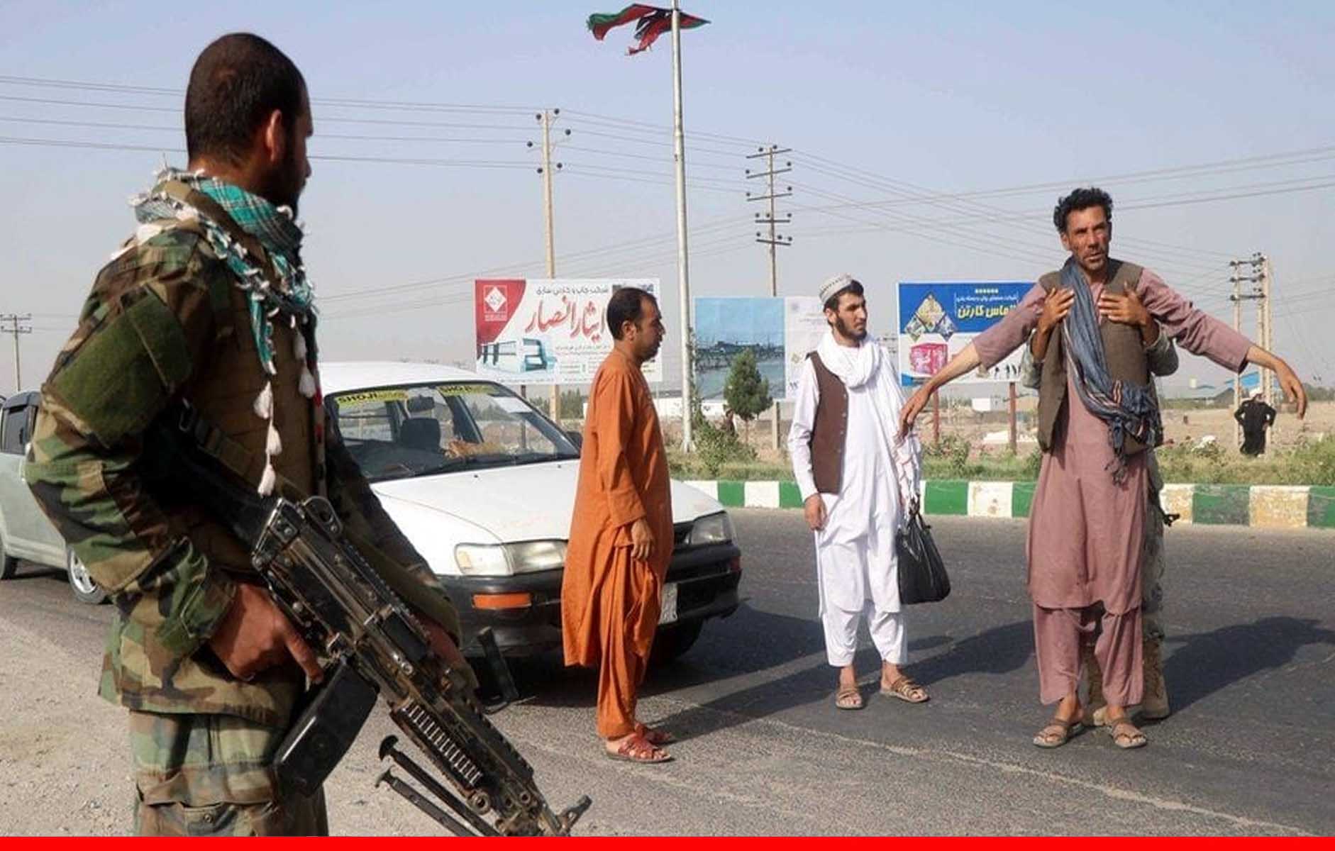 तालिबान अब अफगानिस्तान में वसूलने लगा टैक्स, आवाजाही पर देना पड़ा रहा चार्ज