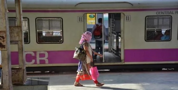 कोरोना वैक्‍सीन की दोनों डोज ले चुके यात्री जल्‍द कर सकेंगे मुंबई लोकल का सफर