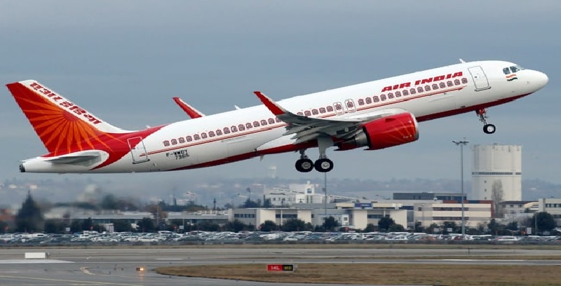 शीशे में दरार के चलते तिरुवनंतपुरम में एअर इंडिया के विमान की इमरजेंसी लैंडिंग
