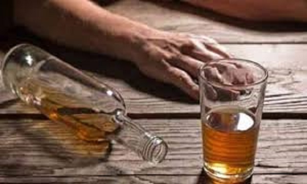 देश में सबसे अधिक उत्तर प्रदेश फिर प. बंगाल में शराब पीने वाले लोगों की संख्या: रिपोर्ट