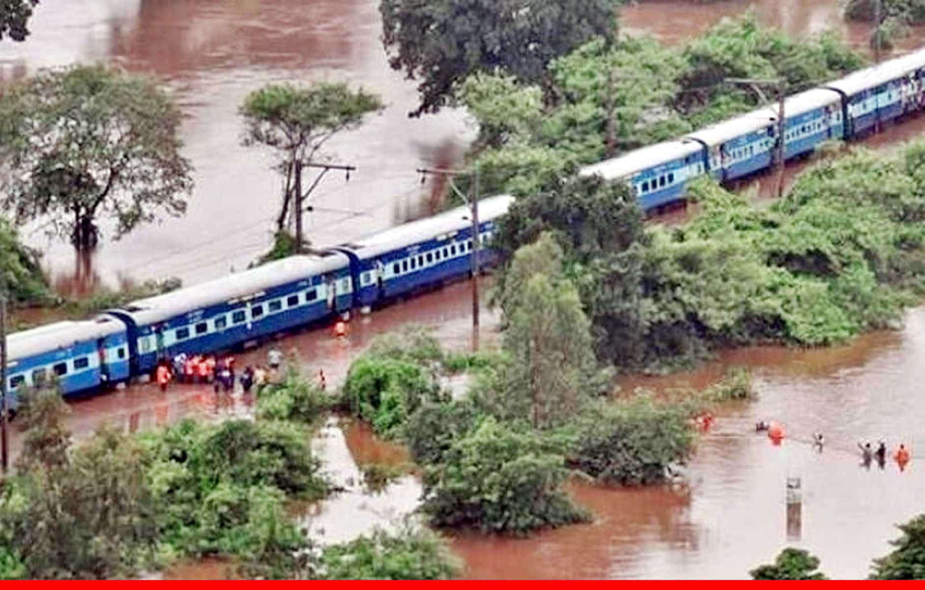 बिहार बाढ़: कहलगांव शहर में घुसा पानी, दर्जनों गांवों का सड़क से टूटा संपर्क 