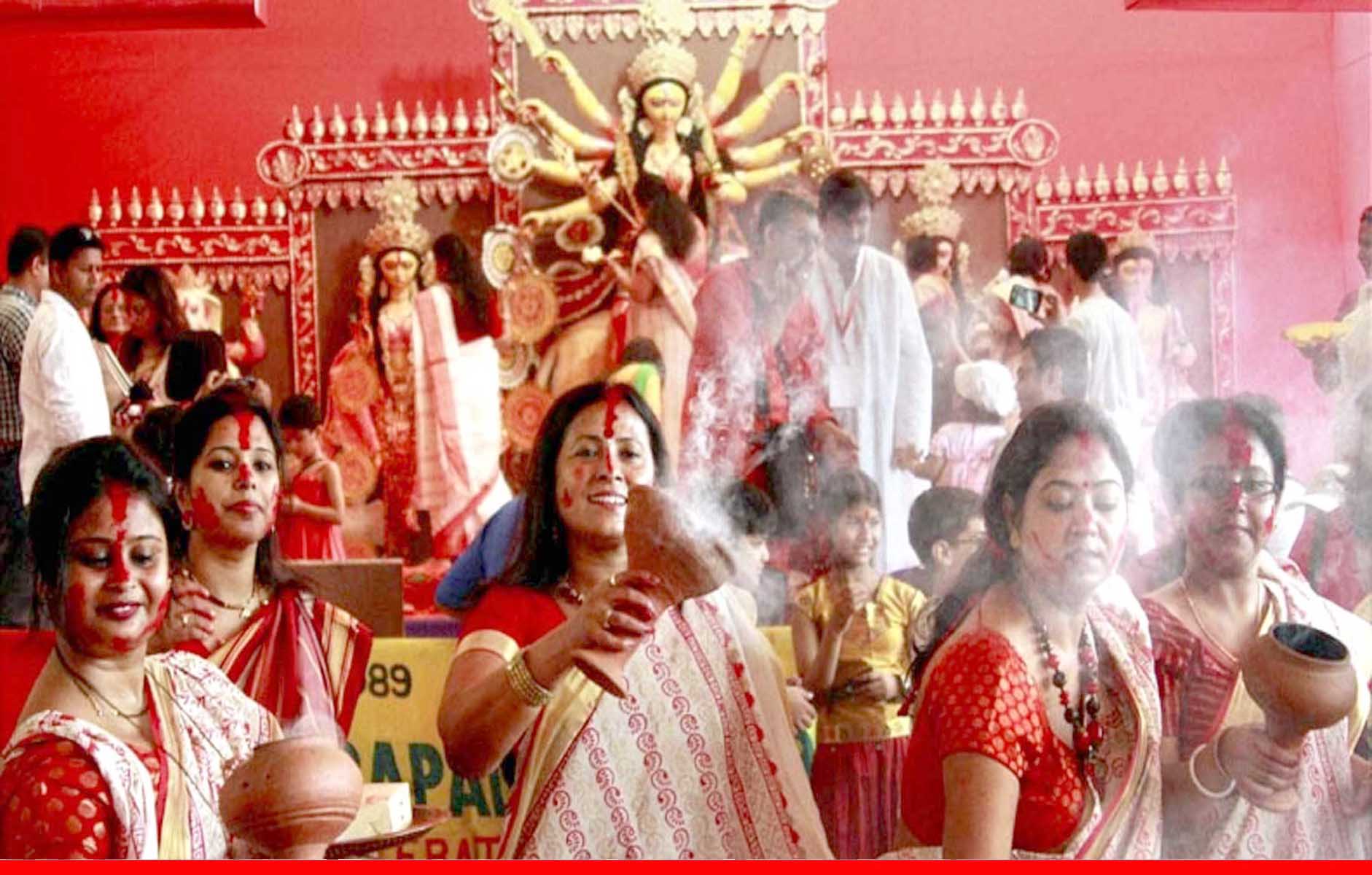 टूटेगी परंपरा- इस बार कोलकाता में ये 4 महिला पुजारी करेंगी दुर्गा पूजा