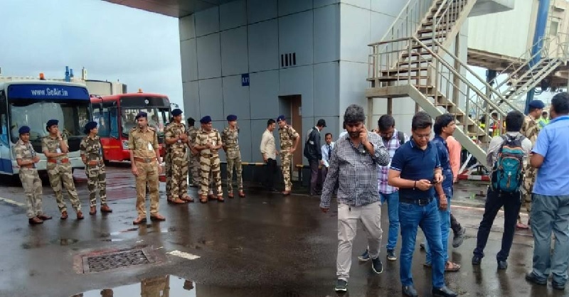 मुंबई एयरपोर्ट पर अचानक पहुंची पुलिस ने खाली कराया टर्मिनल-2, यात्रियों से कहा घबराएं नहीं
