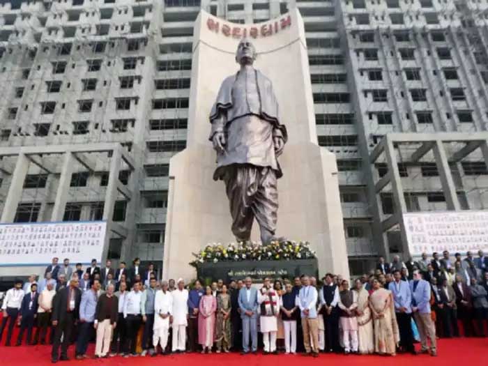 PM मोदी ने अहमदाबाद में वीडियो कांफ्रेंस के जरिए किया सरदारधाम भवन का उद्घाटन