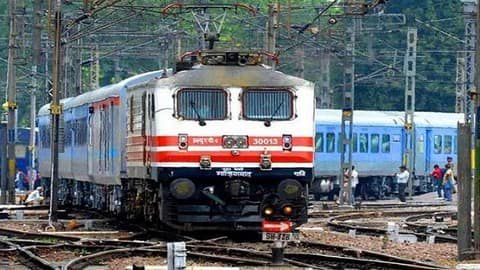 रेलवे का बड़ा फैसला: प्राइवेट कंपनियों को लीज पर दिए जाएंगे स्टॉक में पड़े कोच