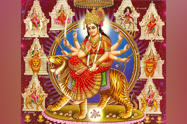 नवरात्र में मां दुर्गा के नवस्वरूपों का विशेष पूजन और अर्चन 