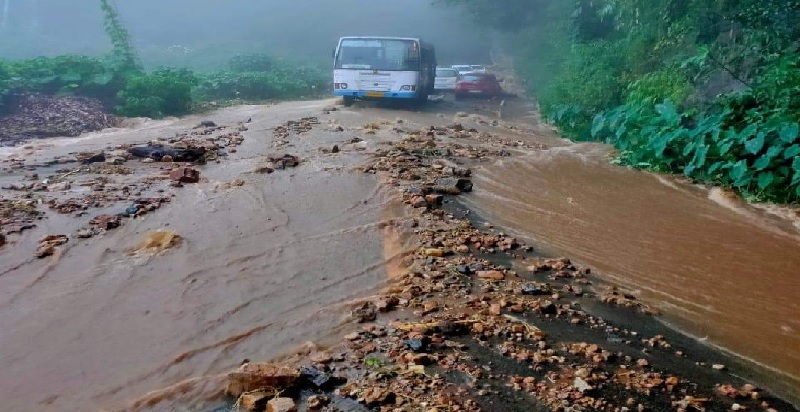 केरल में बारिश से बाढ़ जैसे हालात, अब तक 18 की मौत; CM ने सेना से मांगी मदद