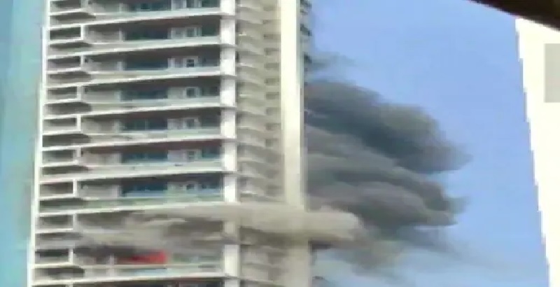 मुंबई के लालबाग इलाके की 60 मंजिला इमारत में लगी भीषण आग