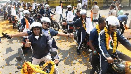 भोपाल से जबलपुर पहुंची मोटर साइकल रैली का भव्य स्वागत, पुलिस के 42 जवान शामिल